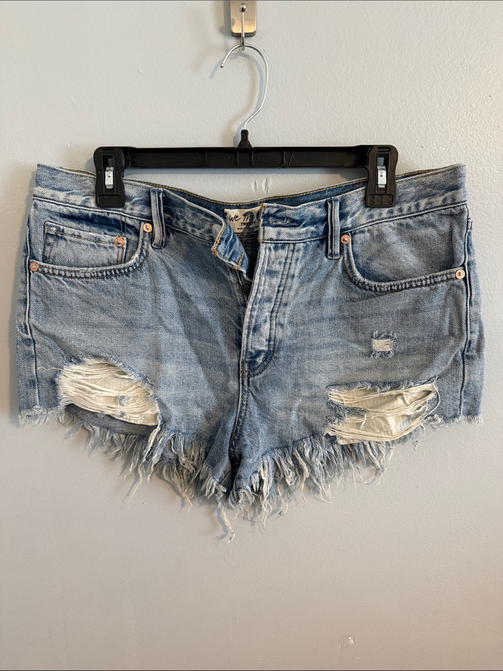 Free People Light Blue Distressed Denim Cutoff Shorts We the Free Size 29